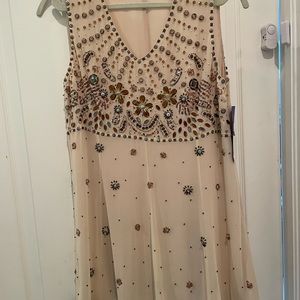 Lafayette embellished tunic size 8